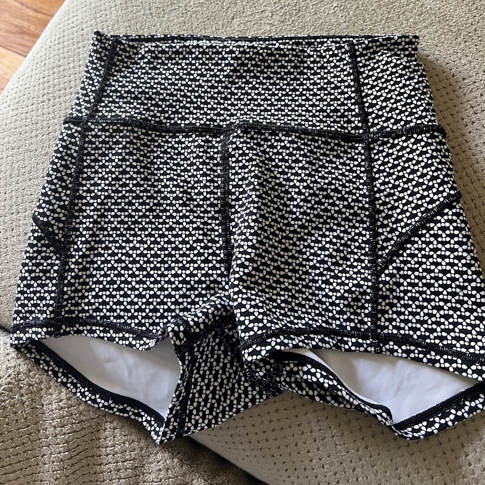 lululemon athletic shorts